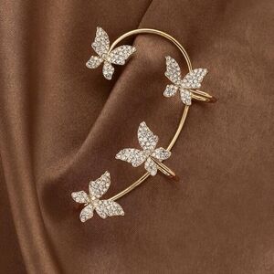 ✨3 FOR $28✨🆕️🦋 GOLD-TONE BUTTERFLY & RHINESTONE EAR CLIMBER / CRAWLER C
